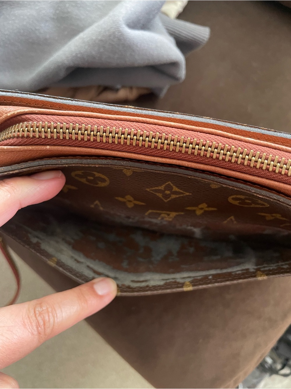 Vintage Louis Vuitton Orsay Monogram Clutch- Brown - Picture 4 of 9
